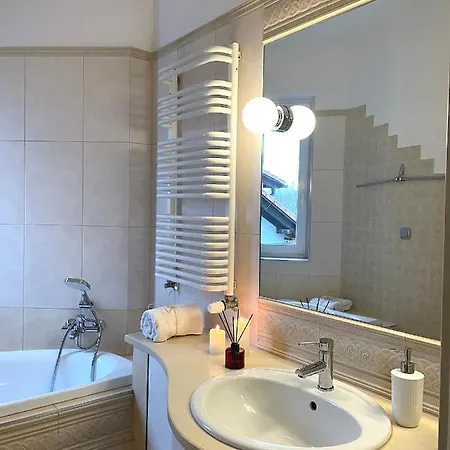 Nefretete Apartment